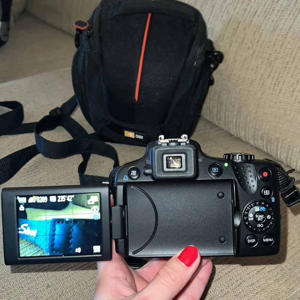 Canon Powershot SX50 HS Digital Camera and Case Logic Bag